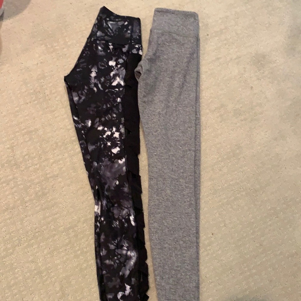 Set of 2 lululemon pants size 4